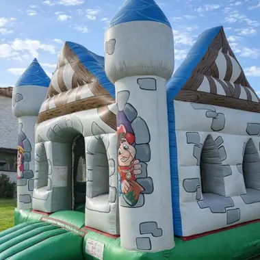  Structures<br>gonflables